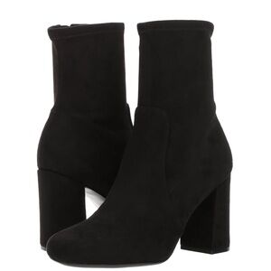 New In Box Naturalizer Rebecca Black Bootie Suede 8.5